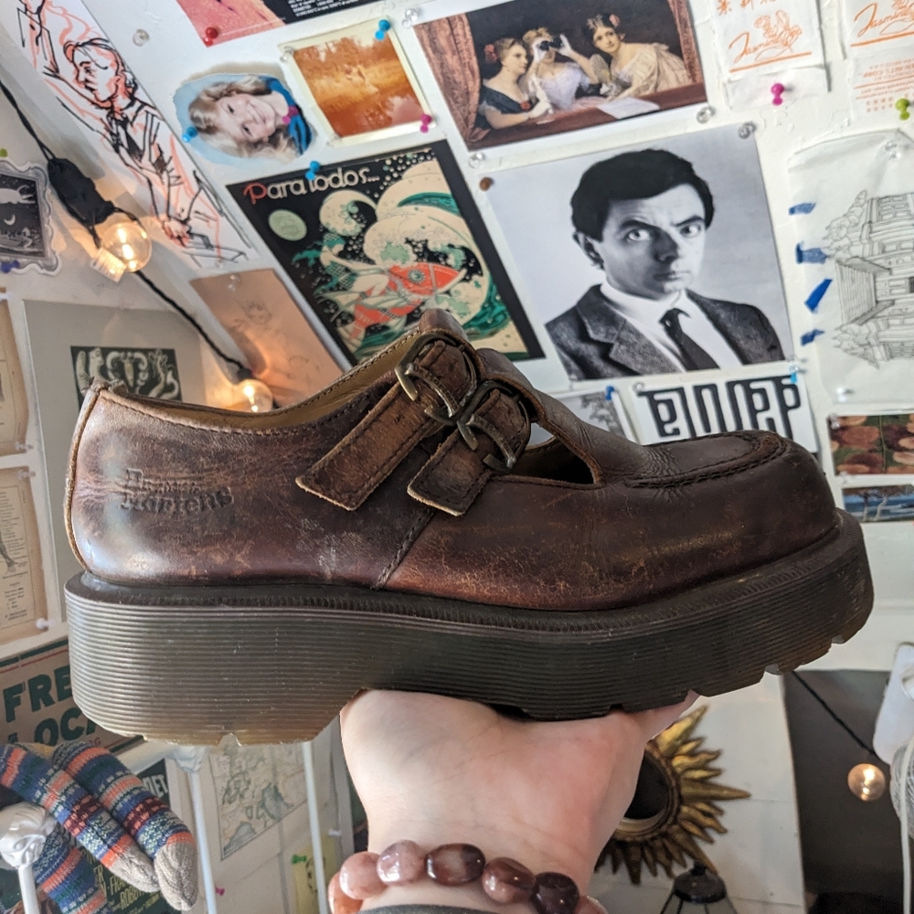 Vintage made in England Dr martens platform Mary janes